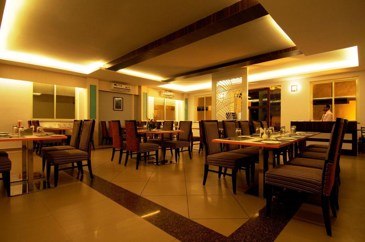 Hotel Premiere Villa  Varanasi Exterior foto